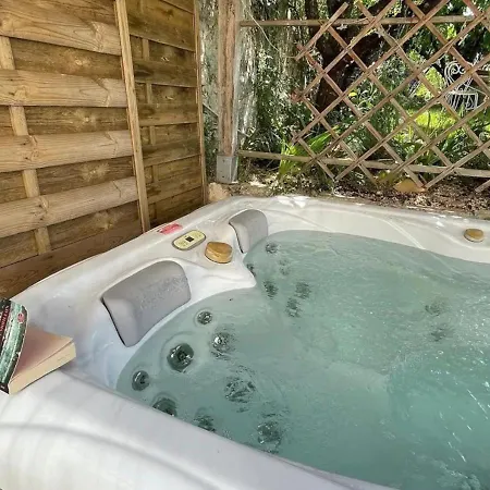Relais Golf Et Champagne Bed & Breakfast